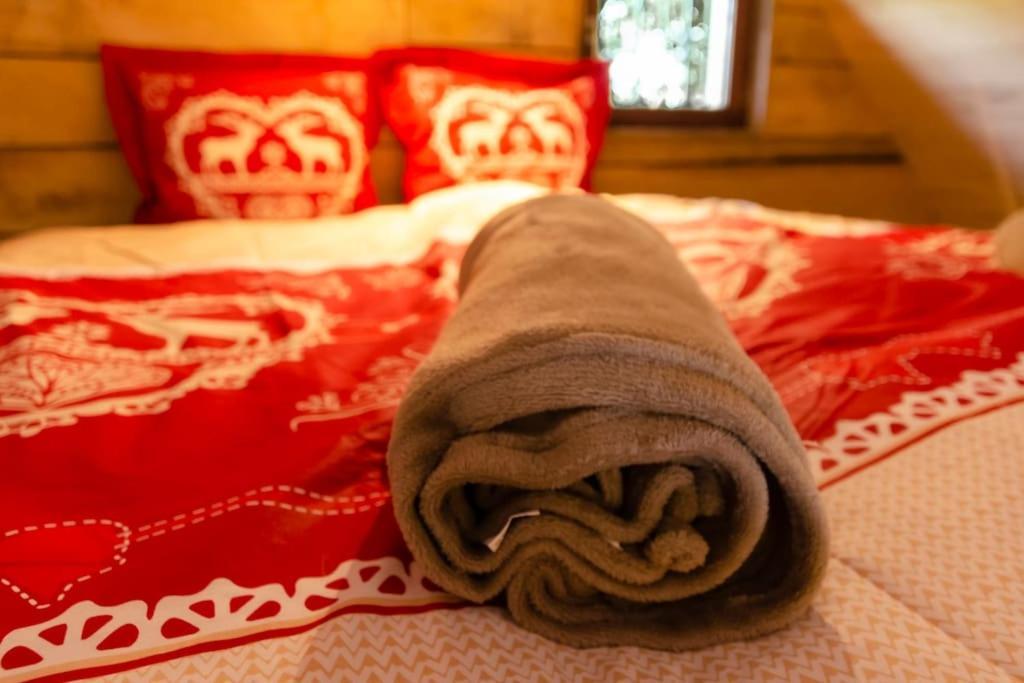 La Cabane Du Cerf Et Son Sauna Attre Ngoại thất bức ảnh