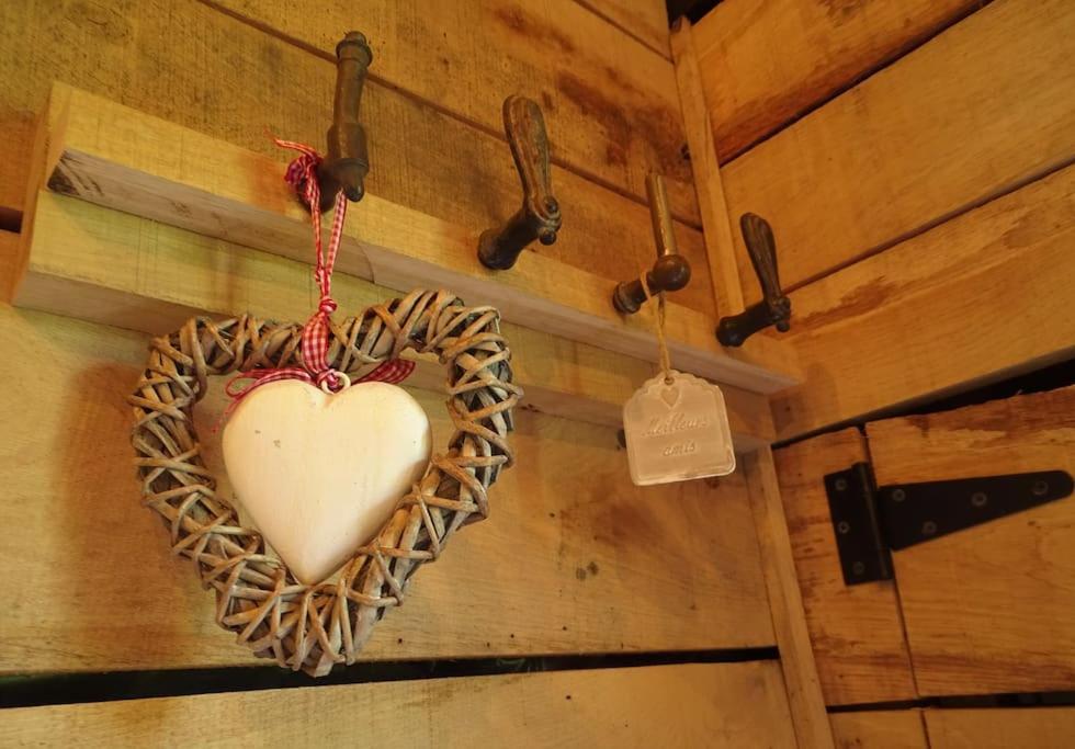 La Cabane Du Cerf Et Son Sauna Attre Ngoại thất bức ảnh